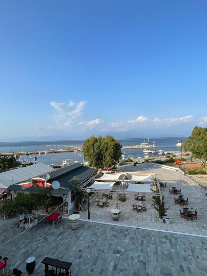 Grand Apartments Nea Koroni Bagian luar foto
